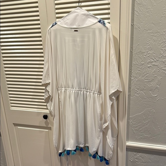 Cabana Life Coverup Tunic with Dolman Sleeves - Picture 8 of 8